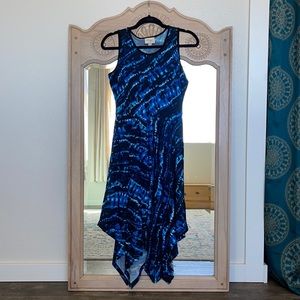 Flowy dress with a mixture of blues.